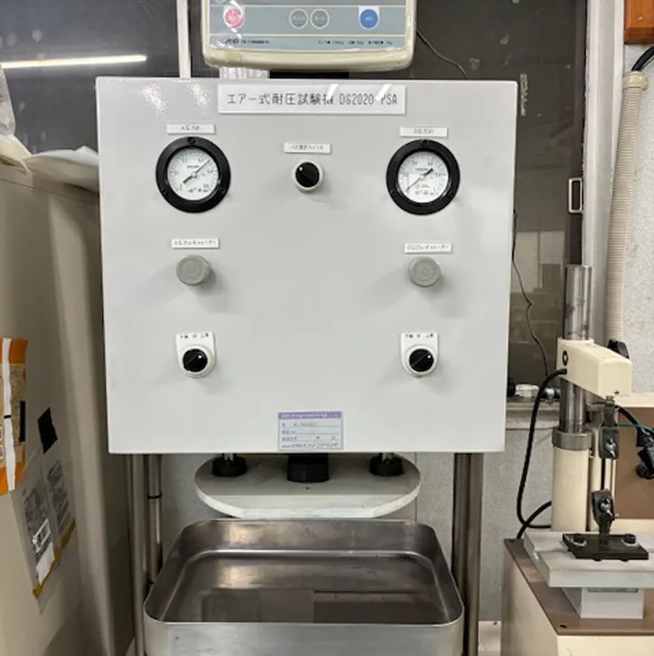 耐圧試験機